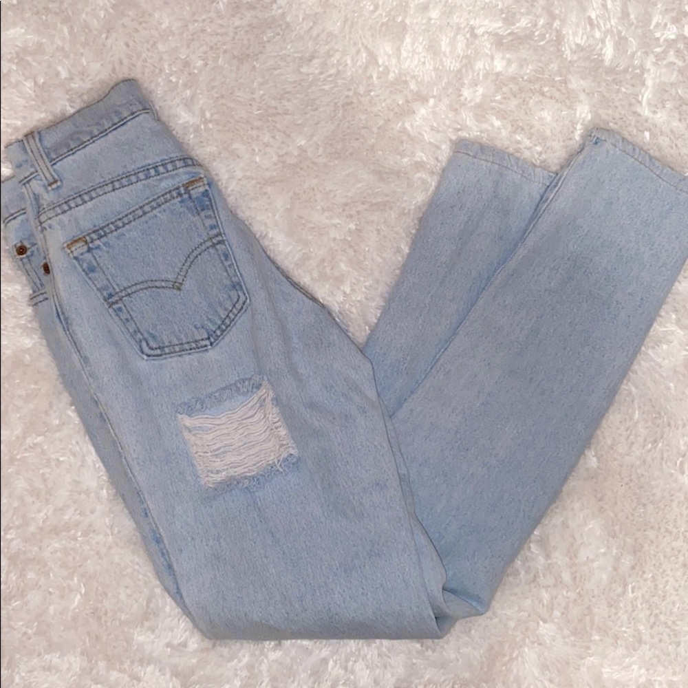 Levi’s booty slit jeans - Picture 2 of 5